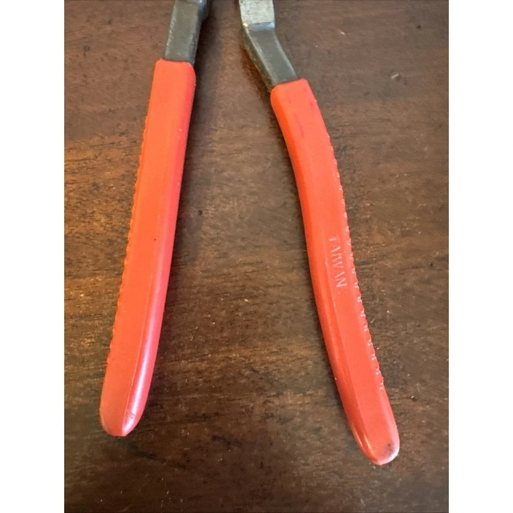 Vintage Fencing Pliers Multi-Tool Hammer Wire Cutter Red Grips Industrial